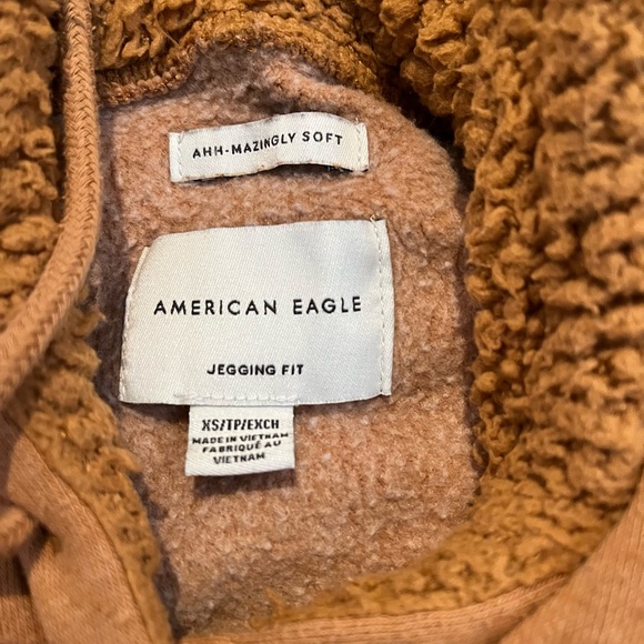 2/$15 AE Hooded Sweatshirt Size XS - Picture 8 of 13